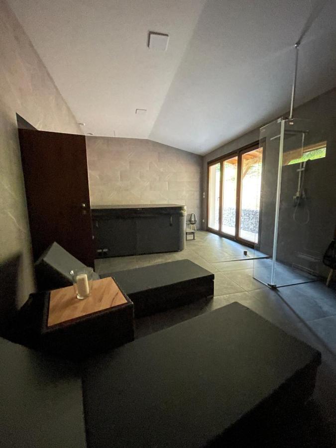 Wellness V Pekle Holiday home *